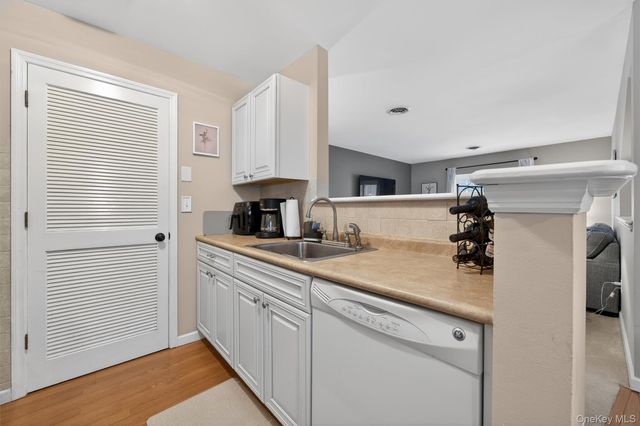 1408 Rosewood Court, Highland Mills, NY 10930