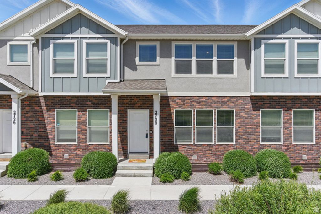 2730 E IRON BARK ALY, Eagle Mountain, UT 84005