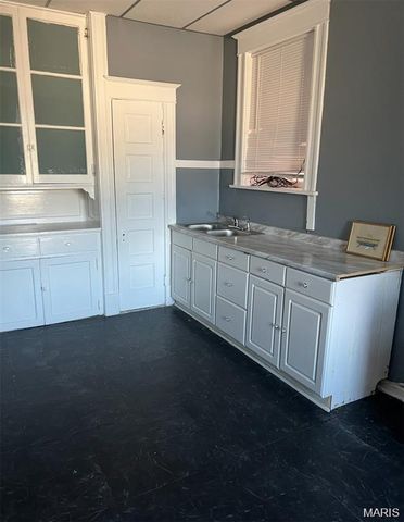 4537 Clarence Avenue, St Louis, MO 63115