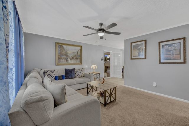215 Camellia Circle, Gaffney, SC 29341