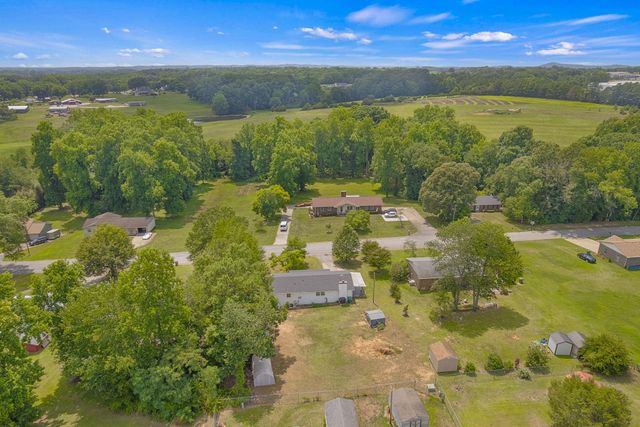215 Camellia Circle, Gaffney, SC 29341