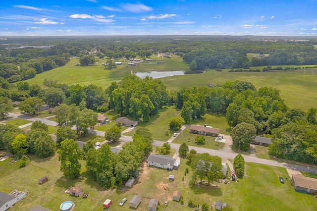 215 Camellia Circle, Gaffney, SC 29341