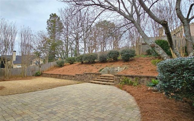 4507 Weldon SE Drive, Smyrna, GA 30080