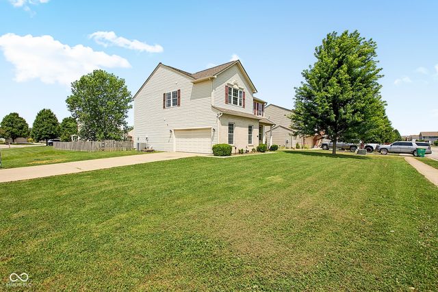 2410 McGregor Drive, Avon, IN 46123