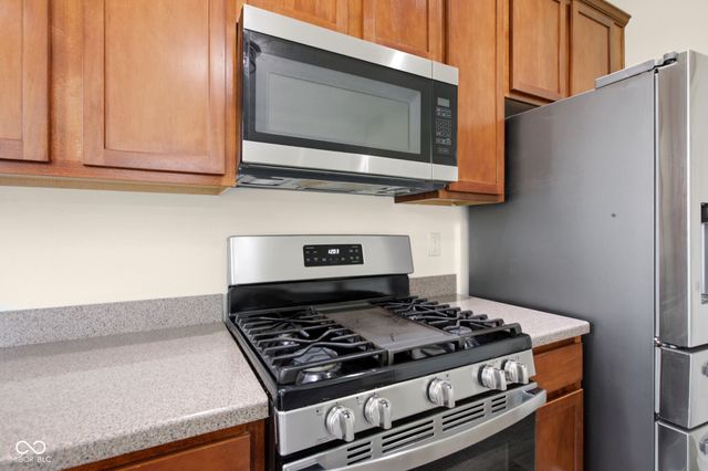 2410 McGregor Drive, Avon, IN 46123
