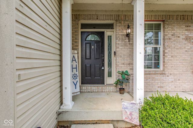 2410 McGregor Drive, Avon, IN 46123