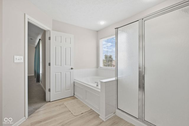 2410 McGregor Drive, Avon, IN 46123