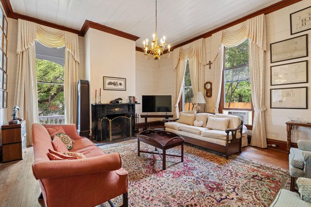 351 E Colorado ST, La Grange, TX 78945