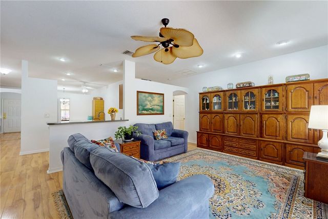 8285 105th Avenue, Vero Beach, FL 32967