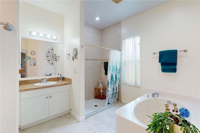 8285 105th Avenue, Vero Beach, FL 32967