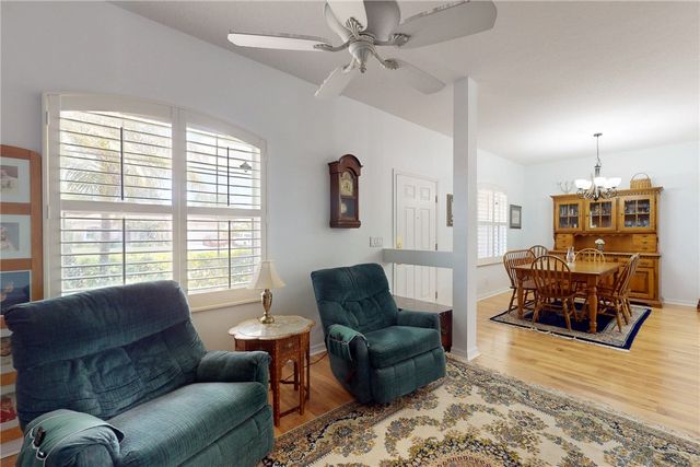 8285 105th Avenue, Vero Beach, FL 32967