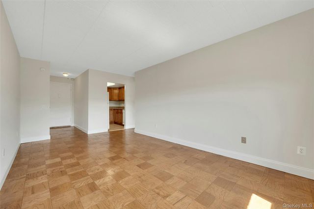 2 Park Avenue 4H, Eastchester, NY 10709