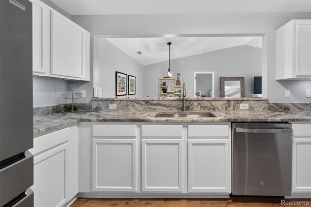 16885 Carriage Way 5, Northville Township, MI 48168
