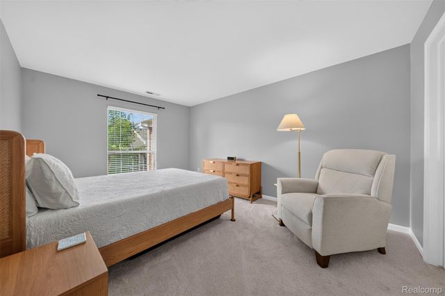 16885 Carriage Way 5, Northville Township, MI 48168