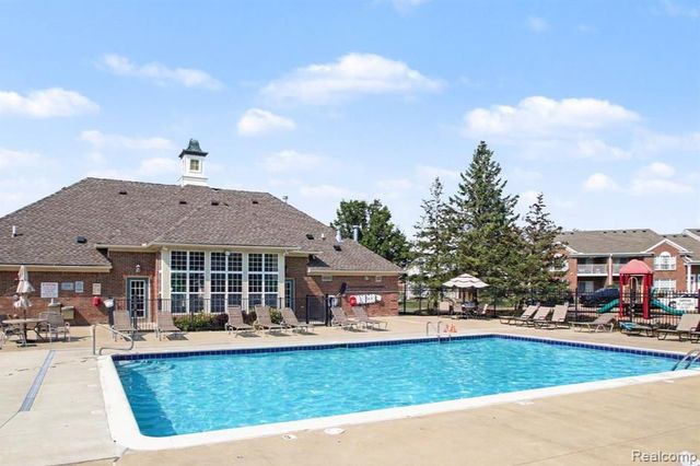 16885 Carriage Way 5, Northville Township, MI 48168