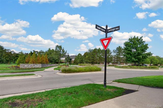 16885 Carriage Way 5, Northville Township, MI 48168