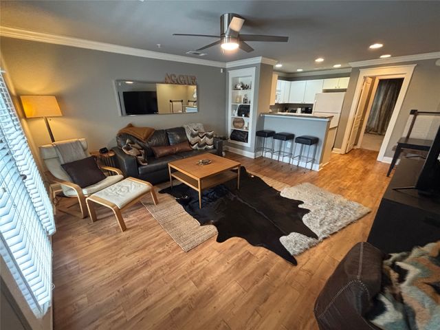 1725 Harvey Mitchell Parkway S 1529, College Station, TX 77840