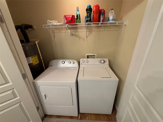 1725 Harvey Mitchell Parkway S 1529, College Station, TX 77840