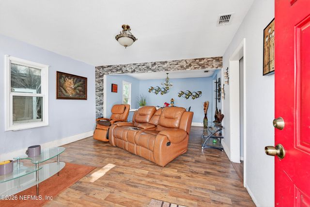 2082 NAVAHO Avenue, Jacksonville, FL 32210