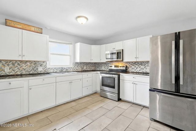 2082 NAVAHO Avenue, Jacksonville, FL 32210