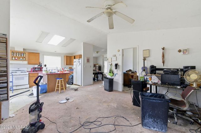 11560 W Massingale Road, Tucson, AZ 85743