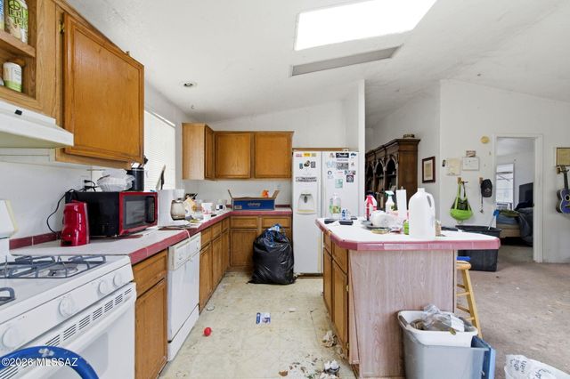 11560 W Massingale Road, Tucson, AZ 85743
