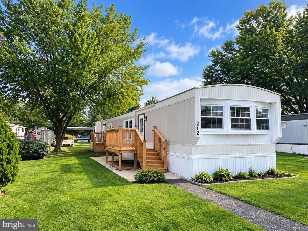 212 HARRISON AVE, Williamstown, NJ 08094 — exterior