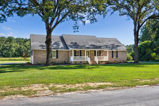 1576 Carl Rd., Conway, SC 29526