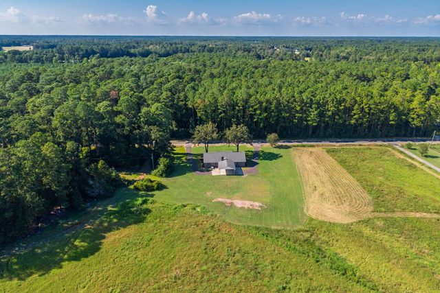 1576 Carl Rd., Conway, SC 29526