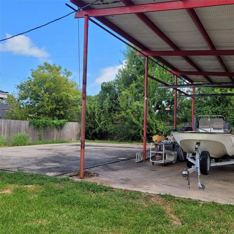 3710 19th Street N, Texas City, TX 77590