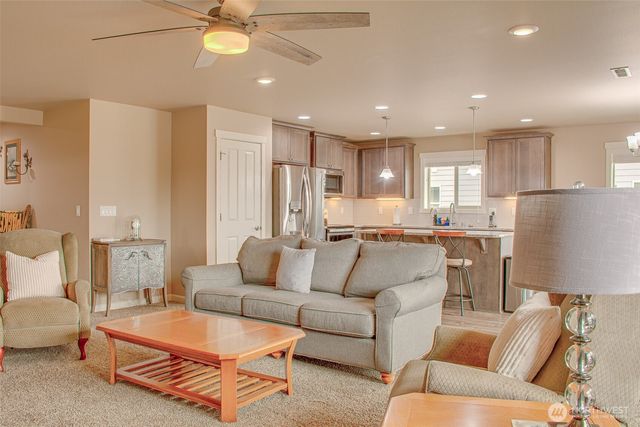 22 NE L Street, Quincy, WA 98848