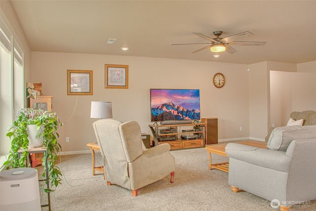 22 NE L Street, Quincy, WA 98848