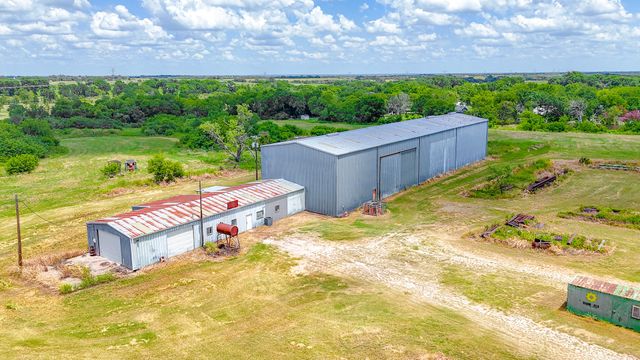 304 E South Main Street, Blooming Grove, TX 76626