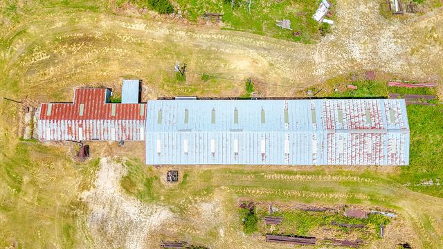304 E South Main Street, Blooming Grove, TX 76626