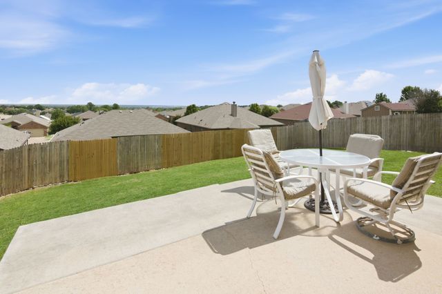 9236 Hunters Court, White Settlement, TX 76108