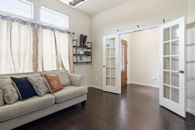 9236 Hunters Court, White Settlement, TX 76108