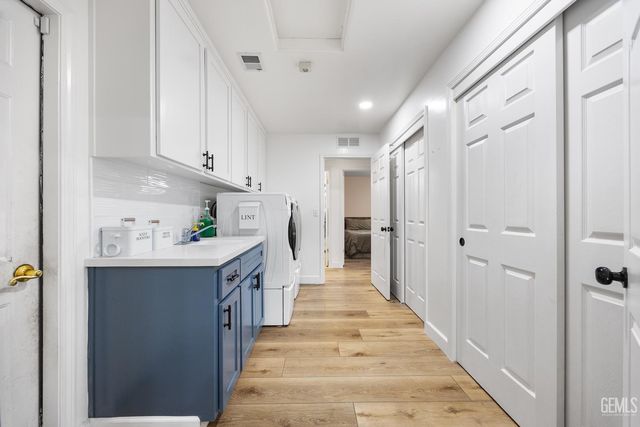 11305 Darlington Avenue, Bakersfield, CA 93312