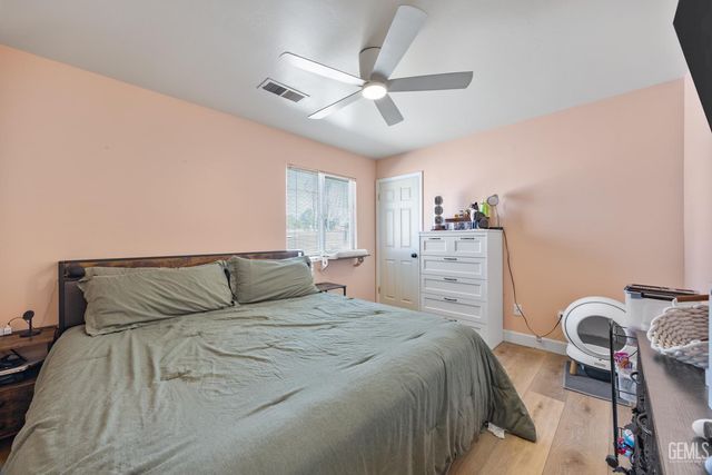 11305 Darlington Avenue, Bakersfield, CA 93312