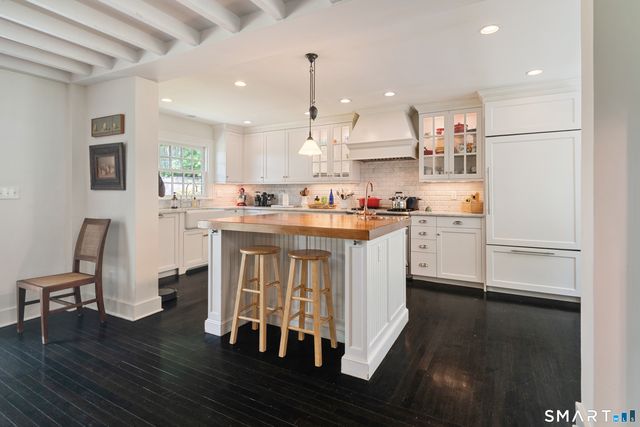 496 Trinity Pass Road, New Canaan, CT 06840