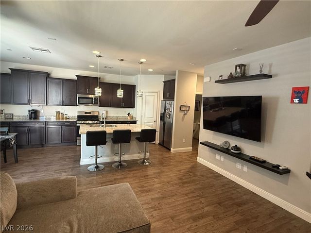 7564 Moose River Court, Las Vegas, NV 89166