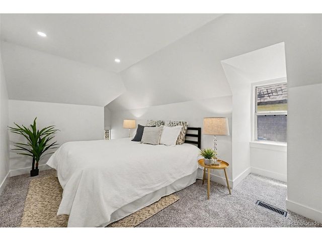 2439 N Ogden St, Denver, CO 80205