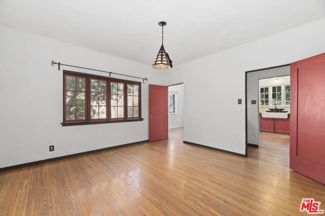 1431 Avon Park Ter., Los Angeles, CA 90026