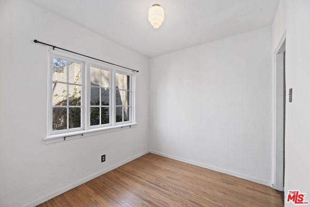 1431 Avon Park Ter., Los Angeles, CA 90026