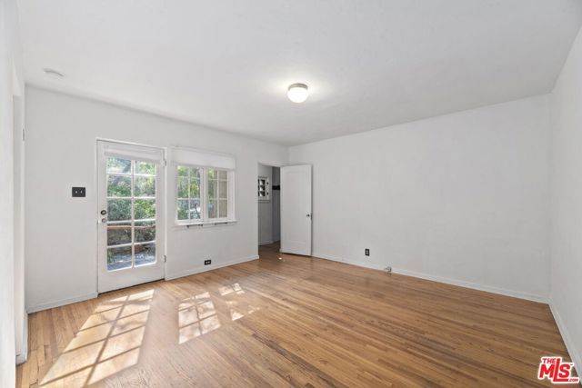 1431 Avon Park Ter., Los Angeles, CA 90026