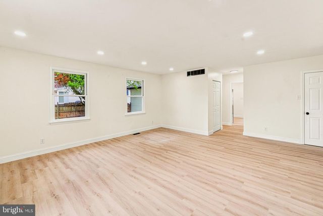 112 CRESSMONT AVE, Blackwood, NJ 08012