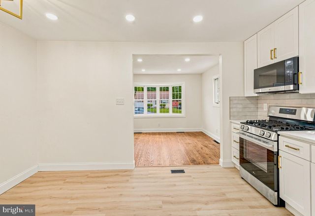 112 CRESSMONT AVE, Blackwood, NJ 08012