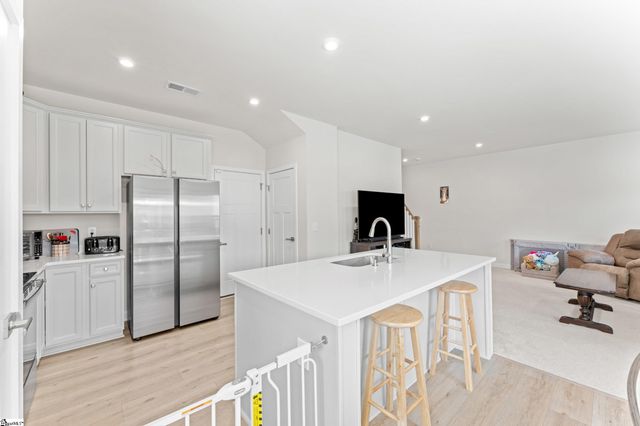 561 Martin Creek Drive, Simpsonville, SC 29680