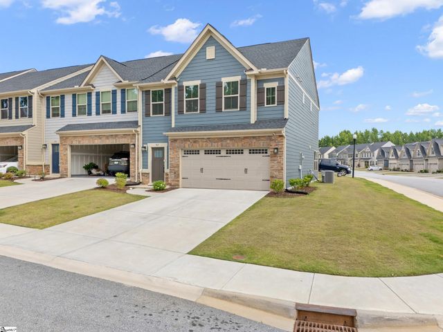 561 Martin Creek Drive, Simpsonville, SC 29680