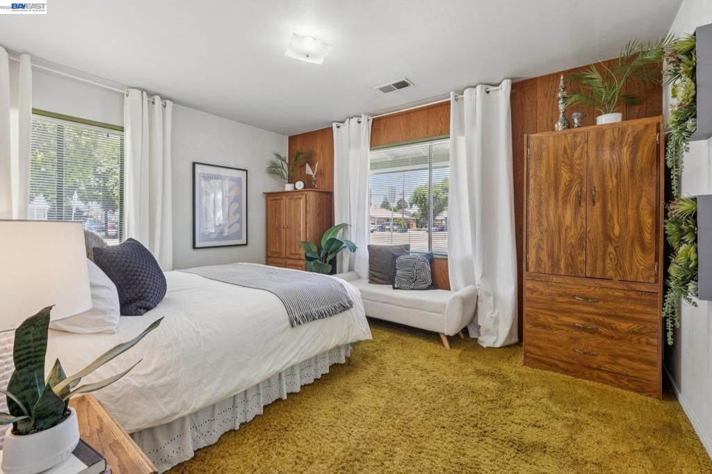 Image 17 of property listing at 107 VIRGINIA STREET, Hayward, CA 94544