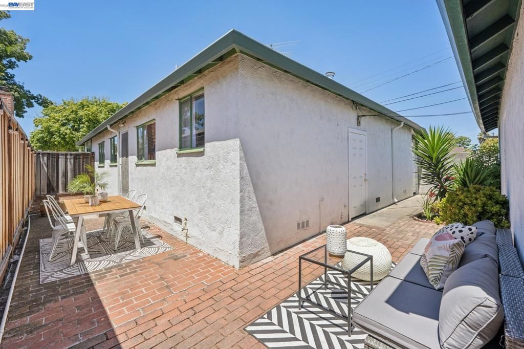 Image 27 of property listing at 107 VIRGINIA STREET, Hayward, CA 94544